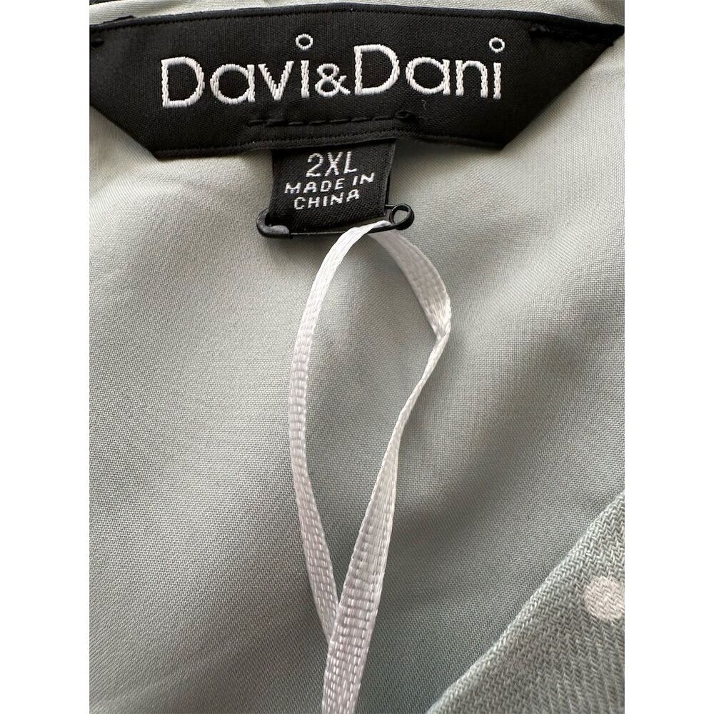 Davi & Dani Women's 2XL Green Polka Dot V-Neck Knee Length Dress - Picture 7 of 7